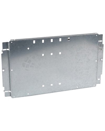 Пластина Legrand 020207 в Миассе Щиты электрические Pintop.ru