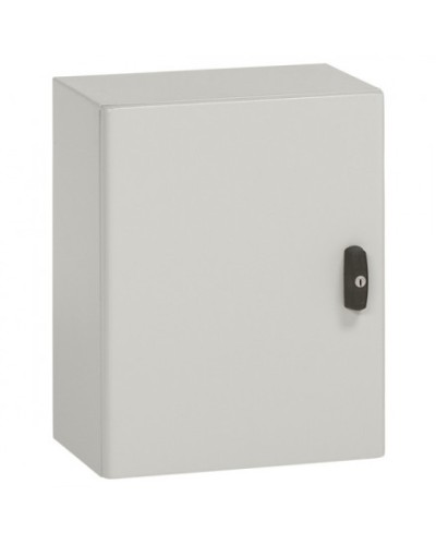 Щит навесной Legrand 035509 в Ачинске Щиты электрические Pintop.ru