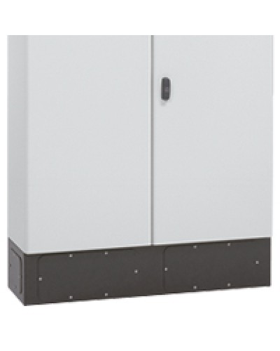 Цоколь Legrand 036300 в Ачинске Цоколи для шкафов и стоек Pintop.ru