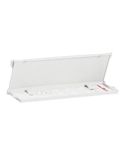 Карман для схем закрытый Legrand 036582 в Ачинске Полки для шкафов и стоек Pintop.ru