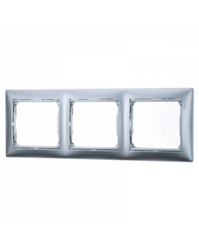 Рамка 3п Valena Legrand 770153 в Ачинске Аксессуары для кабель-канала Pintop.ru